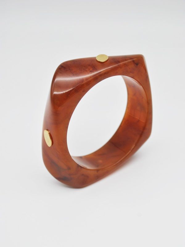 Pulseira de resina quadrada