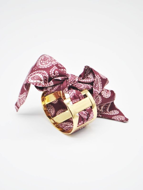 PULSEIRA RÍGIDA COM LENÇO
