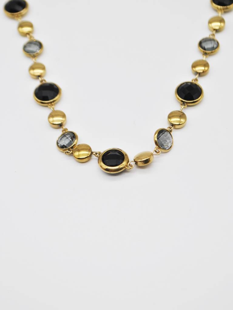 COLAR DOURADO COM PEDRAS PRETAS COLAR DOURADO COM PEDRAS PRETAS