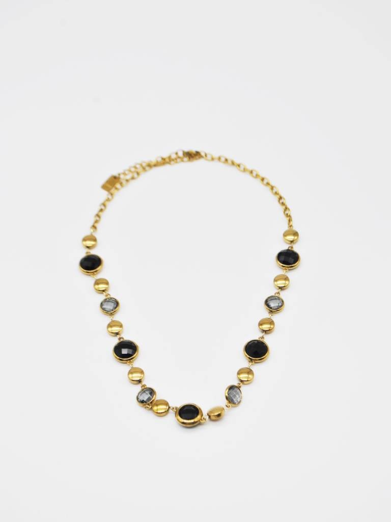 COLAR DOURADO COM PEDRAS PRETAS COLAR DOURADO COM PEDRAS PRETAS