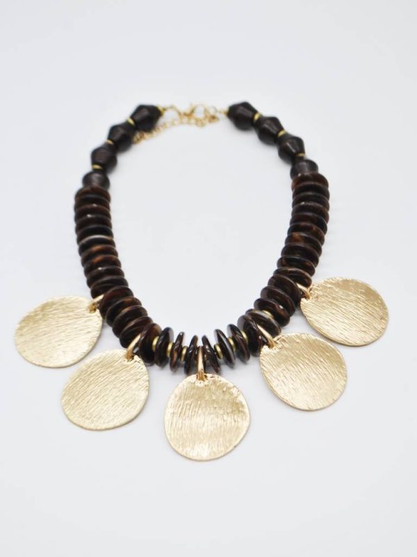 COLAR COM MEDALHÕES
