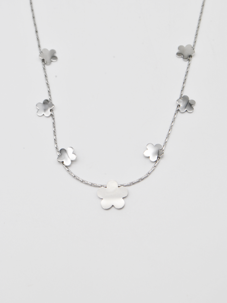 COLAR PRATEADO COM FLORES COLAR PRATEADO COM FLORES