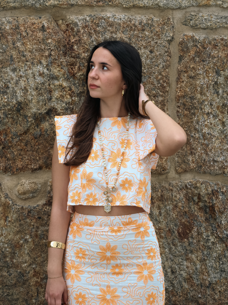SAIA MIDI COM FOLHO SAIA MIDI COM FOLHO