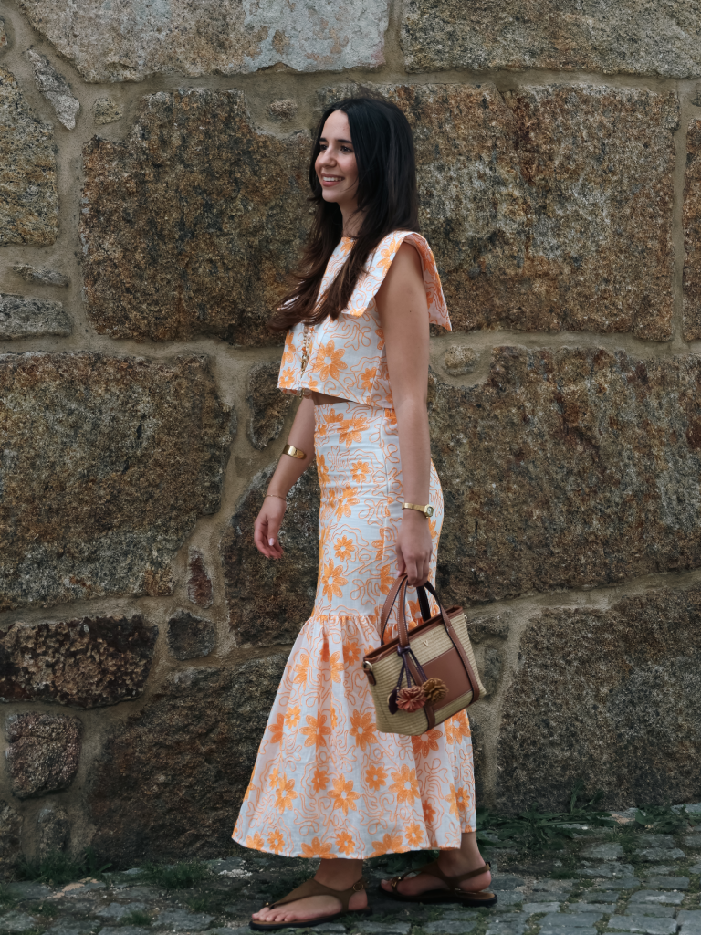 SAIA MIDI COM FOLHO SAIA MIDI COM FOLHO