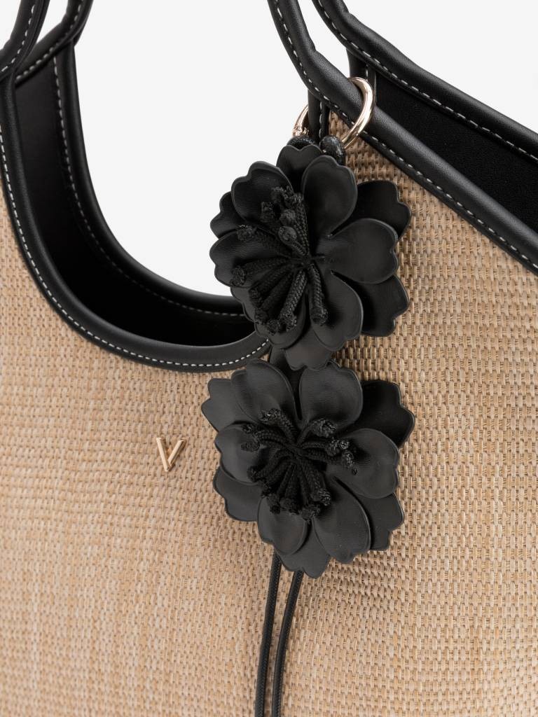 Bolsa tote bege com flores pretas Bolsa tote bege com flores pretas