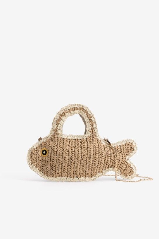 Clutch de peixe em ráfia