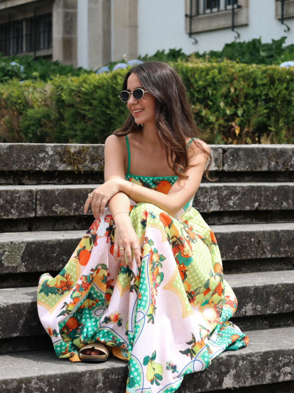 VESTIDO COMPRIDO FLUÍDO ESTAMPADO LIMÕES