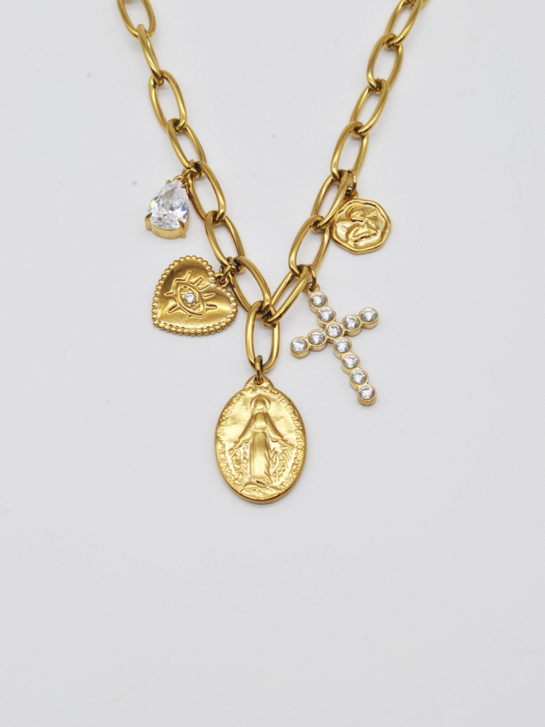 COLAR DE PENDENTES COM MEDALHA COLAR DE PENDENTES COM MEDALHA