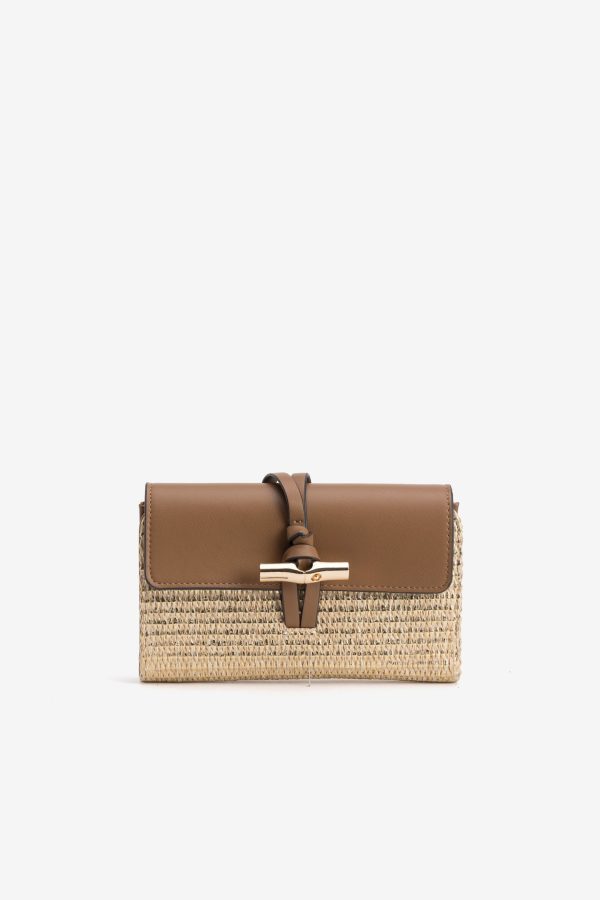 Porta-moedas bege com detalhe dourado